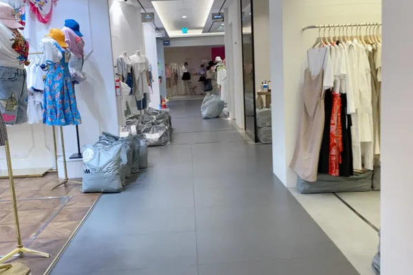 当中国买手离开东大门后，韩国档口老板急着来中国开淘宝了