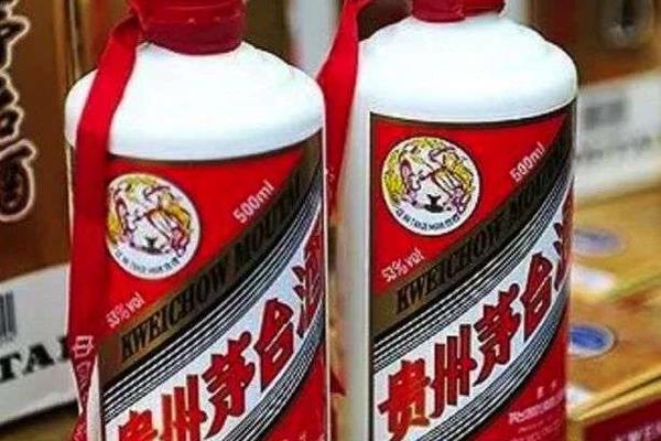 狂蹭茅台热点，起底酱酒里的假名媛