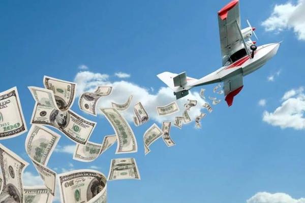 信用卡玩家疯抢随心飞：狂撸延误险，一趟航班赚8000