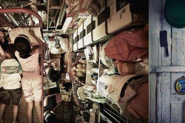 那些没有买房的单身姑娘，每晚都睡不着