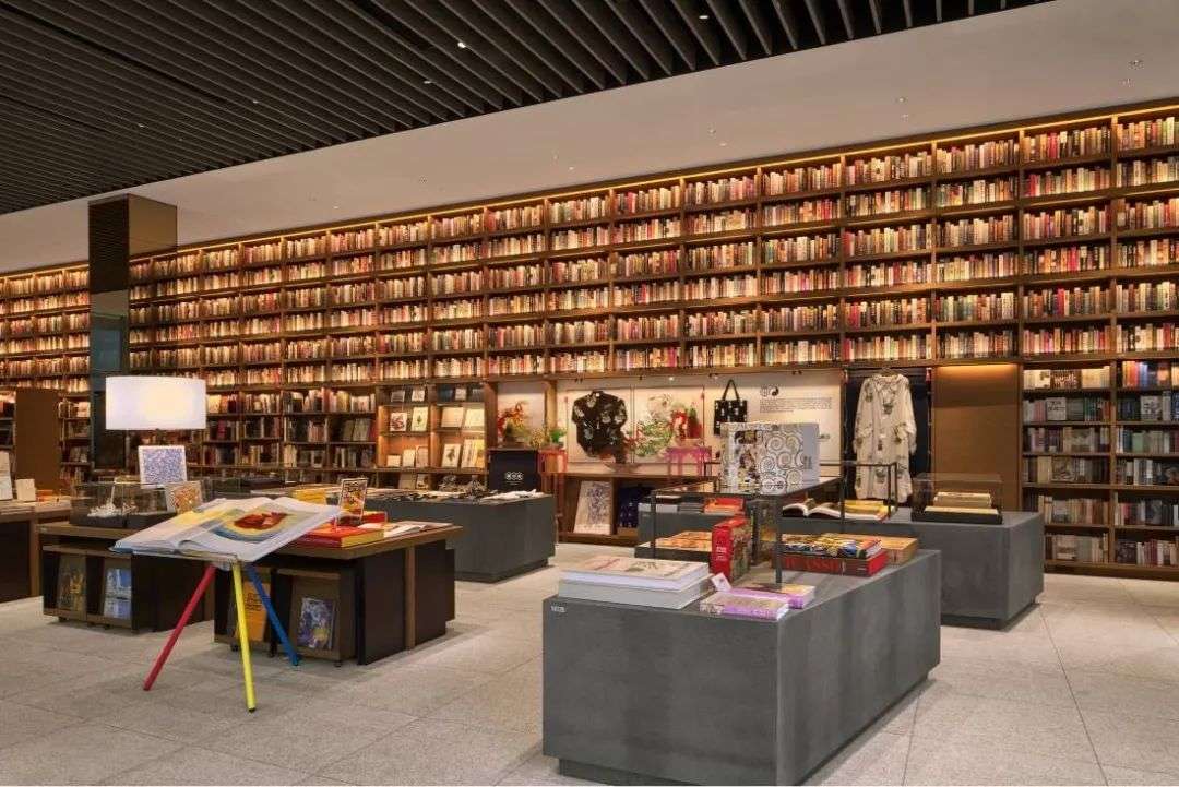 中国首家茑屋书店开业：增田宗昭能打破国内实体书店的魔咒吗？
