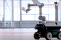 最前线 | 2020联想创新科技大会：首款自研工业机器人亮相