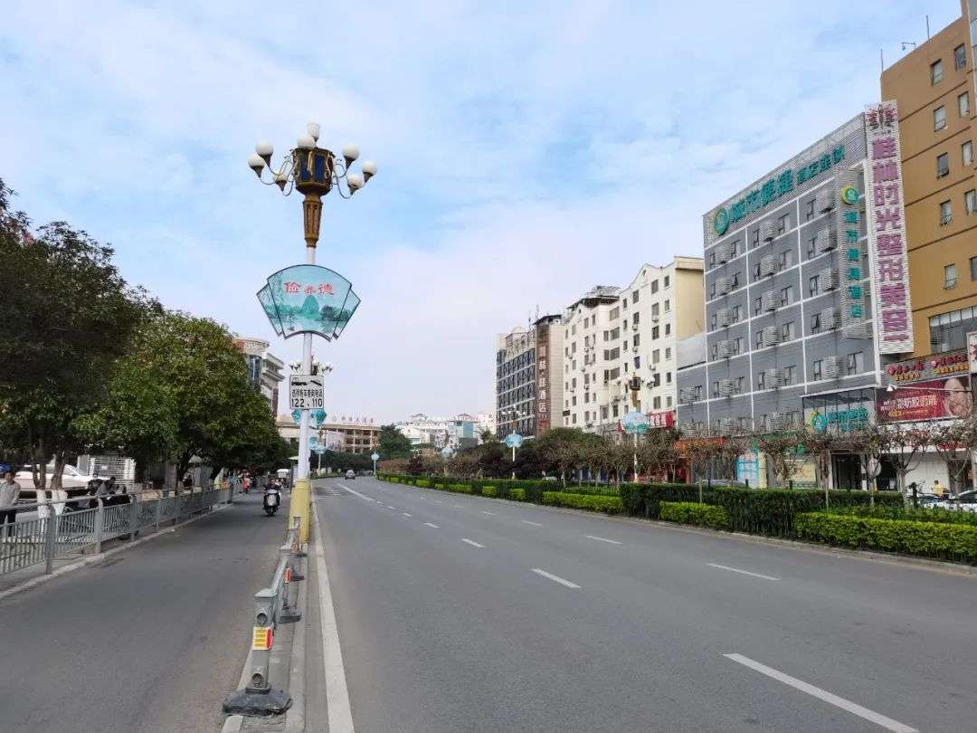 修建道路占多少GDP_道路卡通图片(3)