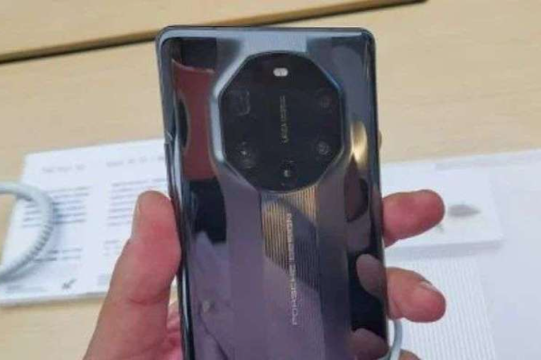 华为Mate 40遭疯抢背后：要求销售商12小时内必须卖光