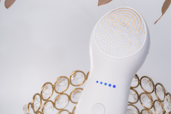 36氪首发 | 探索微机电射频技术的“健康+颜值”领域应用，「瑞彼加」获数千万元A轮融资