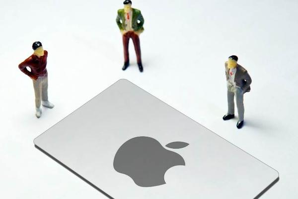 氪星晚报｜苹果股东起诉CEO库克2018年隐瞒iPhone在中国销售压力；理想汽车发布致歉信，召回超万辆理想ONE电动汽车；爱奇艺VIP会员11月13日起涨价