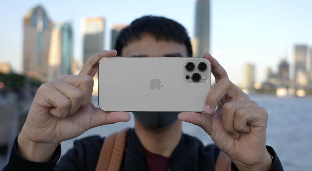 iPhone12 Pro Max与mini评测：最强拍照与最小尺寸