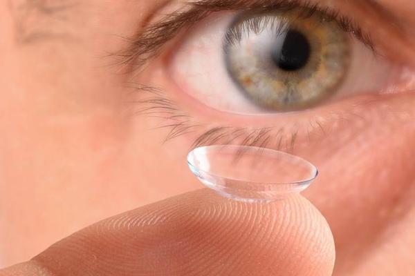 AI+眼健康趋势凸显，强生视力健与宝岛眼镜建立新一轮战略合作