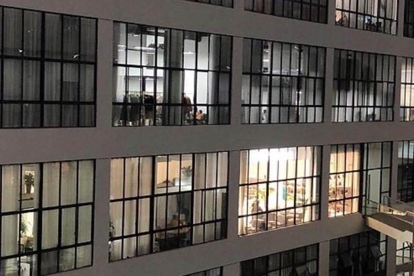 百万直播间的不眠夜：“备战七个月，只为双11”