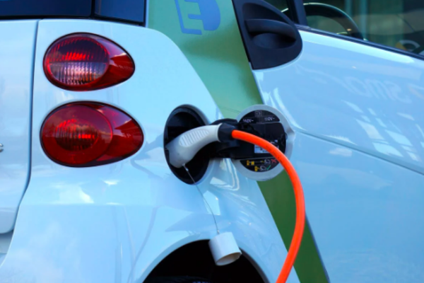 宝能明年将推全新品牌 定位高于观致 姚振华：未来两年研发成果将密集发布