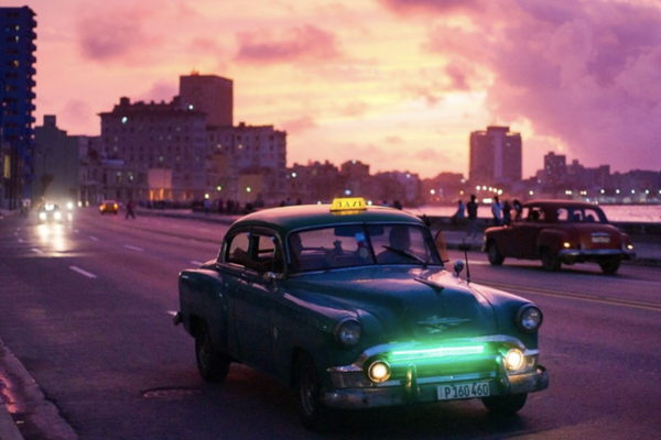 车市「银十」狂飙，但特斯拉已经不是领跑者