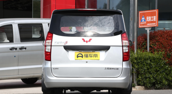 一款“并不完美”的产品成为销冠，五菱宏光MINIEV的营销启示