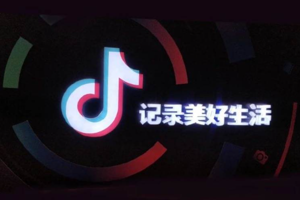 抖音上的“银发”时代：中老年性别差异下的短视频需求拆解