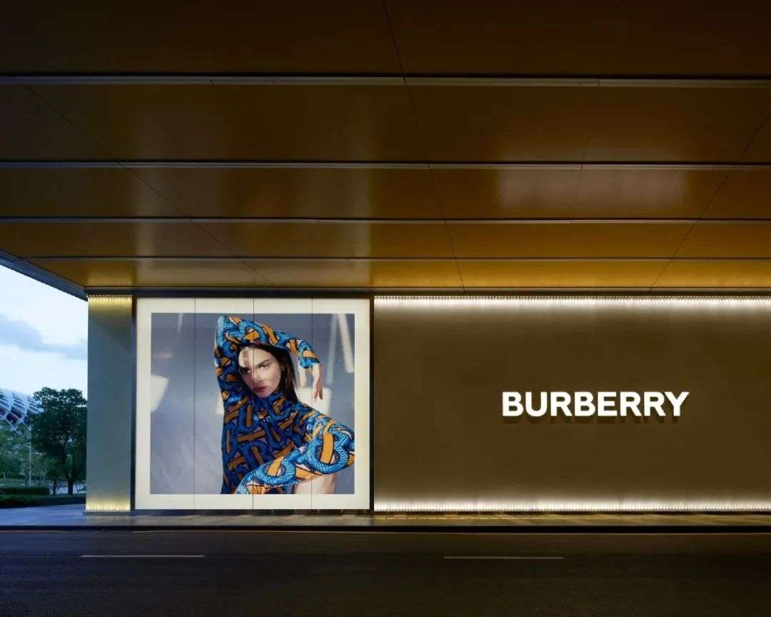 阴间Burberry，击碎中国女孩的英伦梦