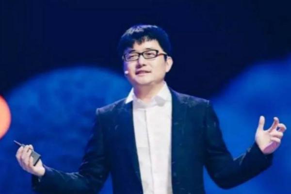 悬崖边的傅盛，看猎豹坠落