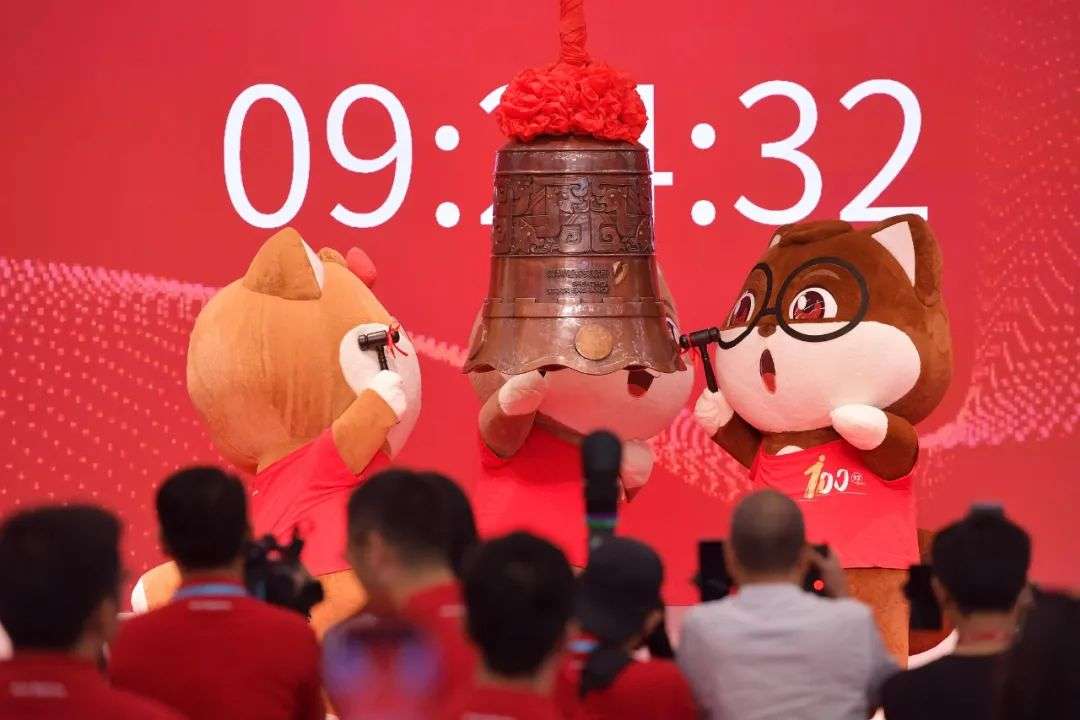三只松鼠失宠
