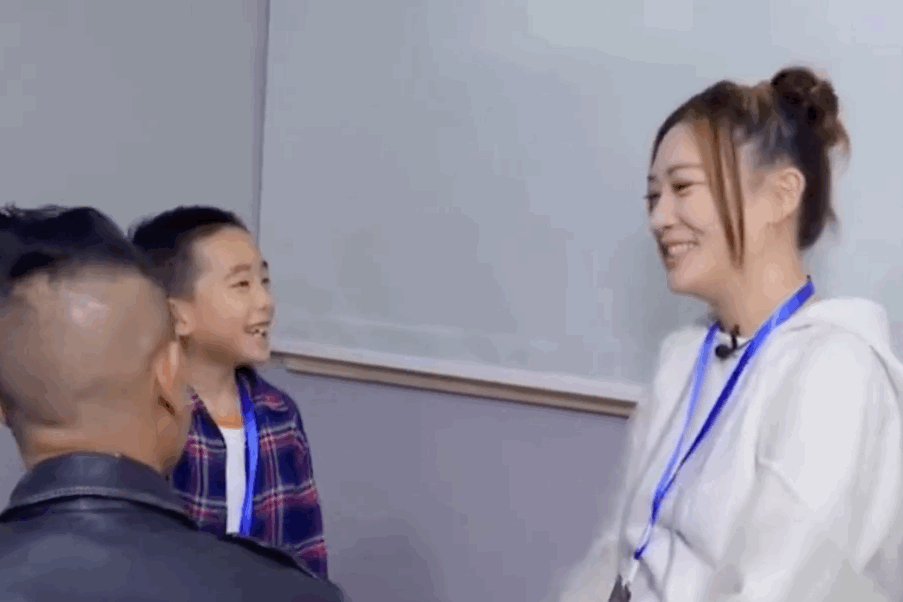 没有不会营业的明星夫妻，只有翻车的营销方式