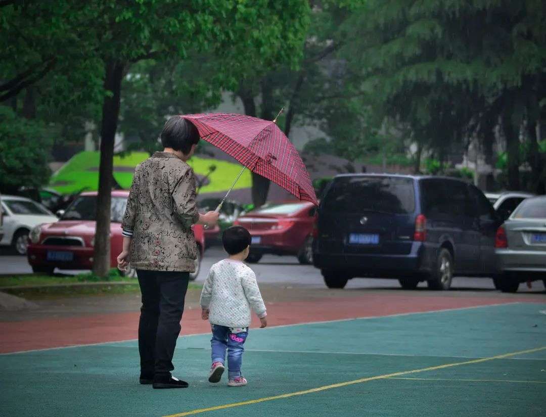 盘点老龄化现状：哪些省份“养老育幼负担”逼近50%？