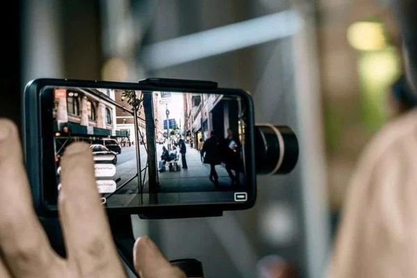 告别北上广，我回农村当「顶流」