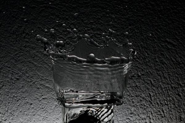 白酒疯狂，谁在助涨？