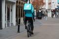 最前线丨英国版“饿了吗”Deliveroo迎高光时刻，融资1.8亿美元