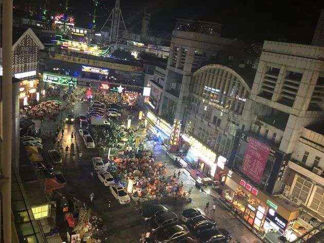 明发集团复牌暴跌60% 重点商业项目靠夜宵一条街、超市撑着