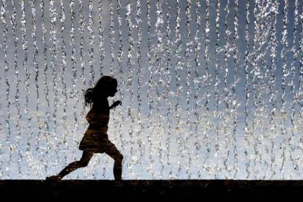 科学研究：如何找到一个远离“背疼、腰疼、脖子疼”的坐姿？