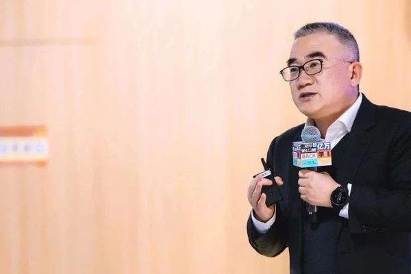 创业早期成长就是最好的管理，创业后期组织决定成长