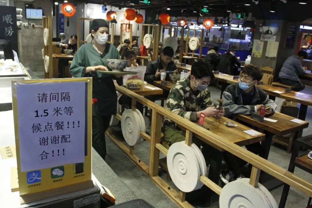 多地疫情出现反复，做餐饮加盟类生意的企业该如何逆势求发展？