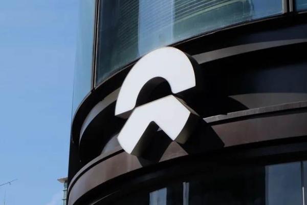 蔚来固态电池迷雾，续航1000公里，真大招还是科幻片？产业链一手调查来了