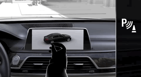 汽车大屏正在取代实体按键，怎样保证行车安全？