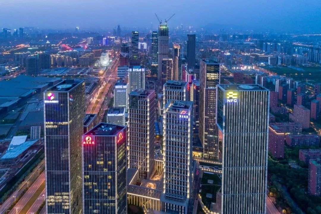 南京金鱼嘴基金街区成立百亿母基金