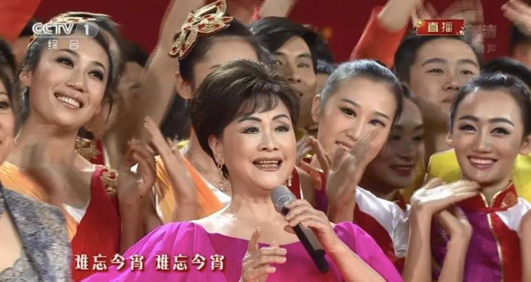 在春晚能唱自己歌的人，得是什么身份？-36氪