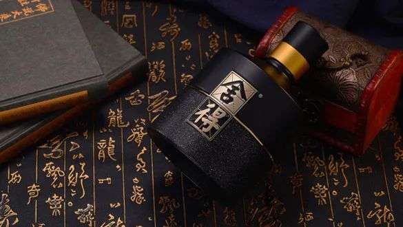 资本“痛饮”白酒！一年十起重大并购