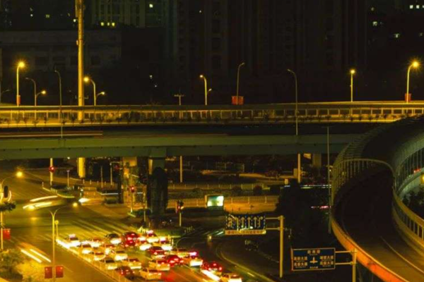 武汉零售江湖，谁主沉浮？