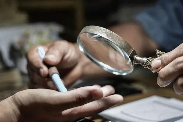 正在被互联网算命收割的95后们