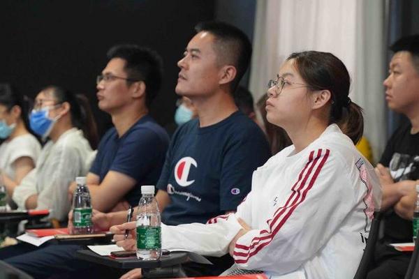 何为数字化转型的核心基础？金融科技怎样助力产业升级？这场沙龙给出答案