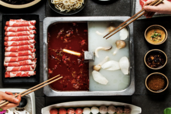 火锅江湖龙虎斗，海底捞遭遇后浪双杀