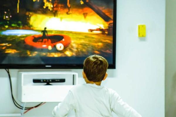 TCL董事长李东生：在下一代显示技术领域要争取和国际先进水平并驾齐驱