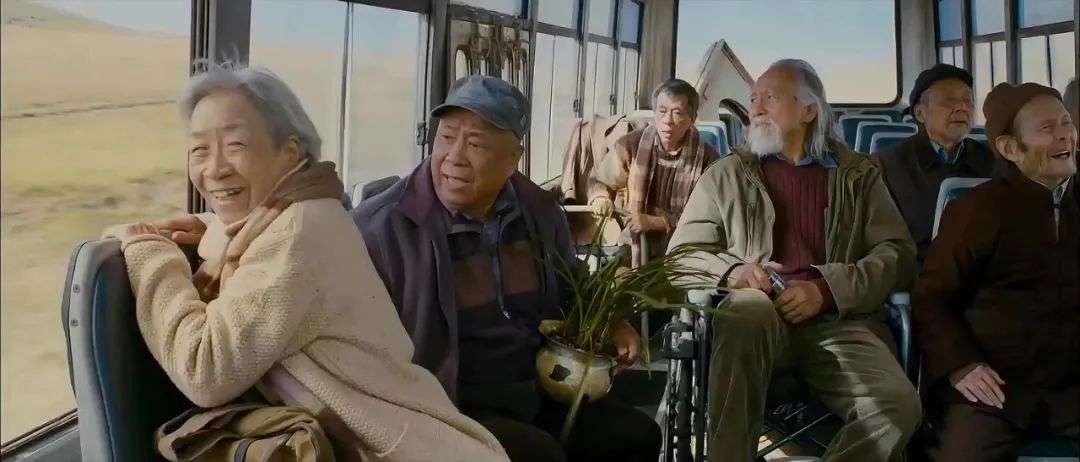 70岁，他们开始用微信