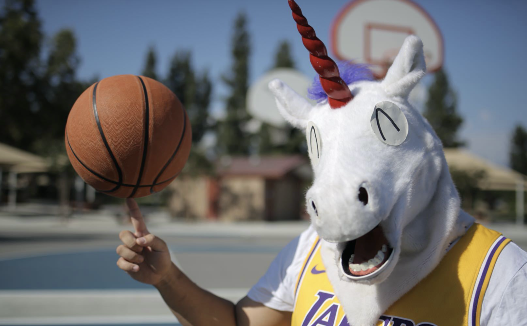 人最真实的生活和情感,独角show在抖音和西瓜上拥有了超过2700万粉丝