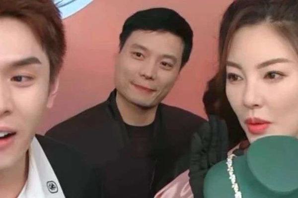 频频翻车，数据造假……“明星直播带货”2020年刚开始，2021年就退烧