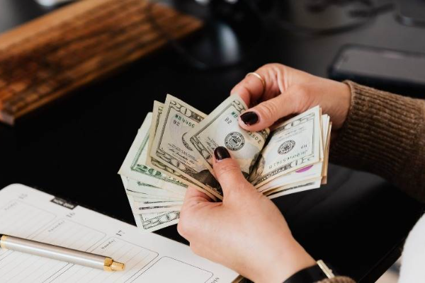 腾讯，又投了一家游戏上市公司