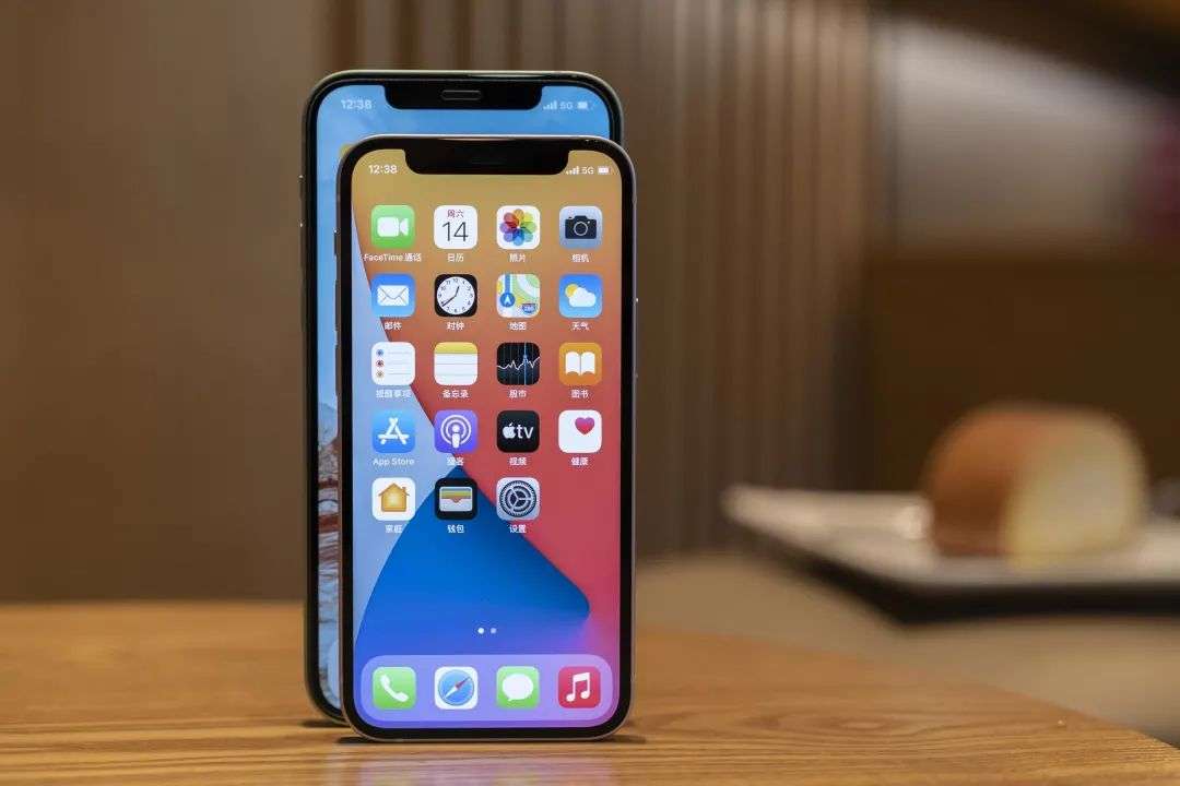 iPhone 12 mini减产，苹果到底做错了什么？