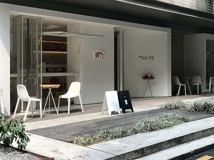 广州人得闲不止饮茶，精品咖啡激战街头巷尾