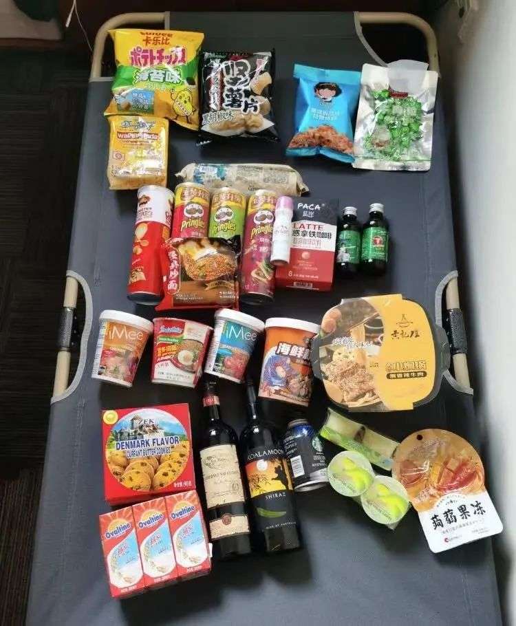 只吃临期食品的年轻人，游走在美味与变质的边缘