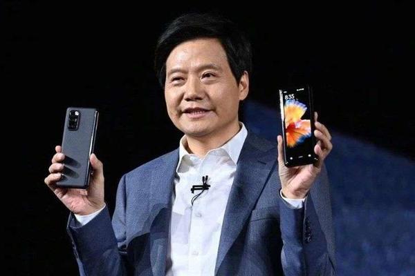 小米 MIX 折叠屏上的液态镜头，是噱头还是黑科技？