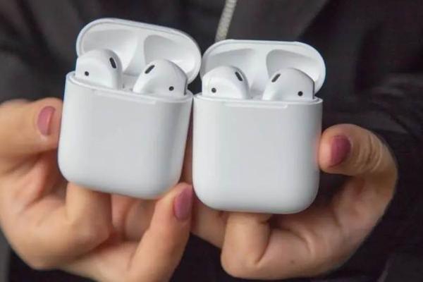 卖山寨 AirPods 有多暴利？他在 Instagram 日赚 14 万美元