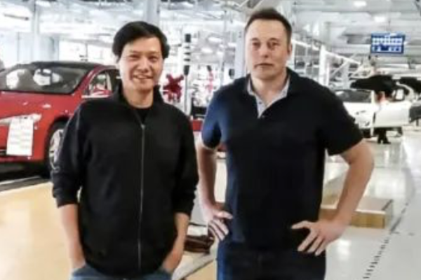 雷布斯VS马斯克：决战智能汽车之巅？