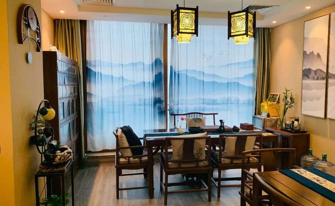 仅靠三张茶桌单月流水56万？揭秘共享茶室的赚钱之道